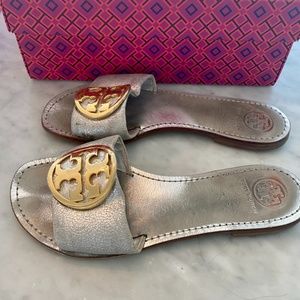 Tory Burch Grania Crackle Silver MetSlides Sandals